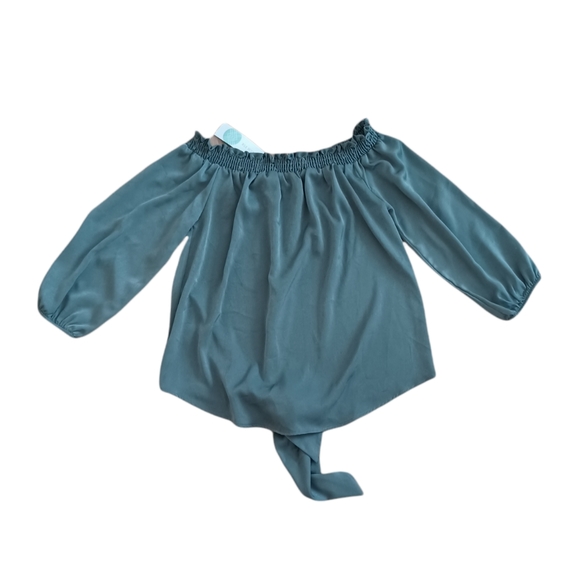 Top Off the Shoulder - Picture 6 of 12